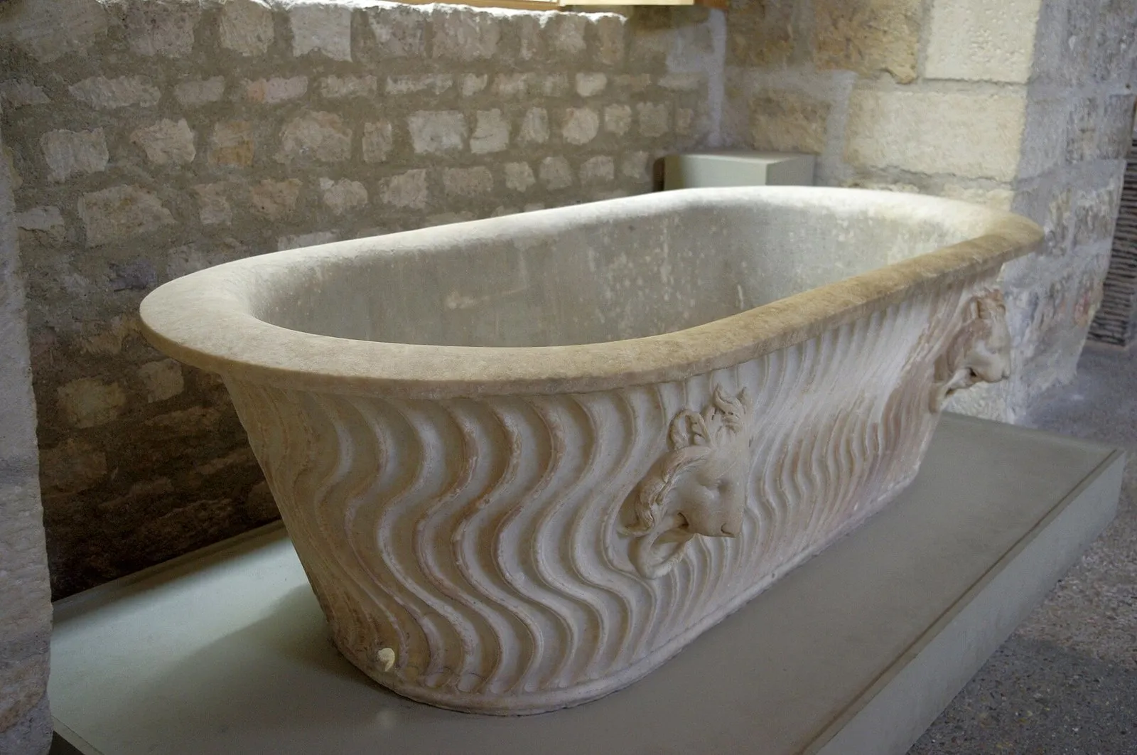 The Roman frigidarium of the Cluny baths