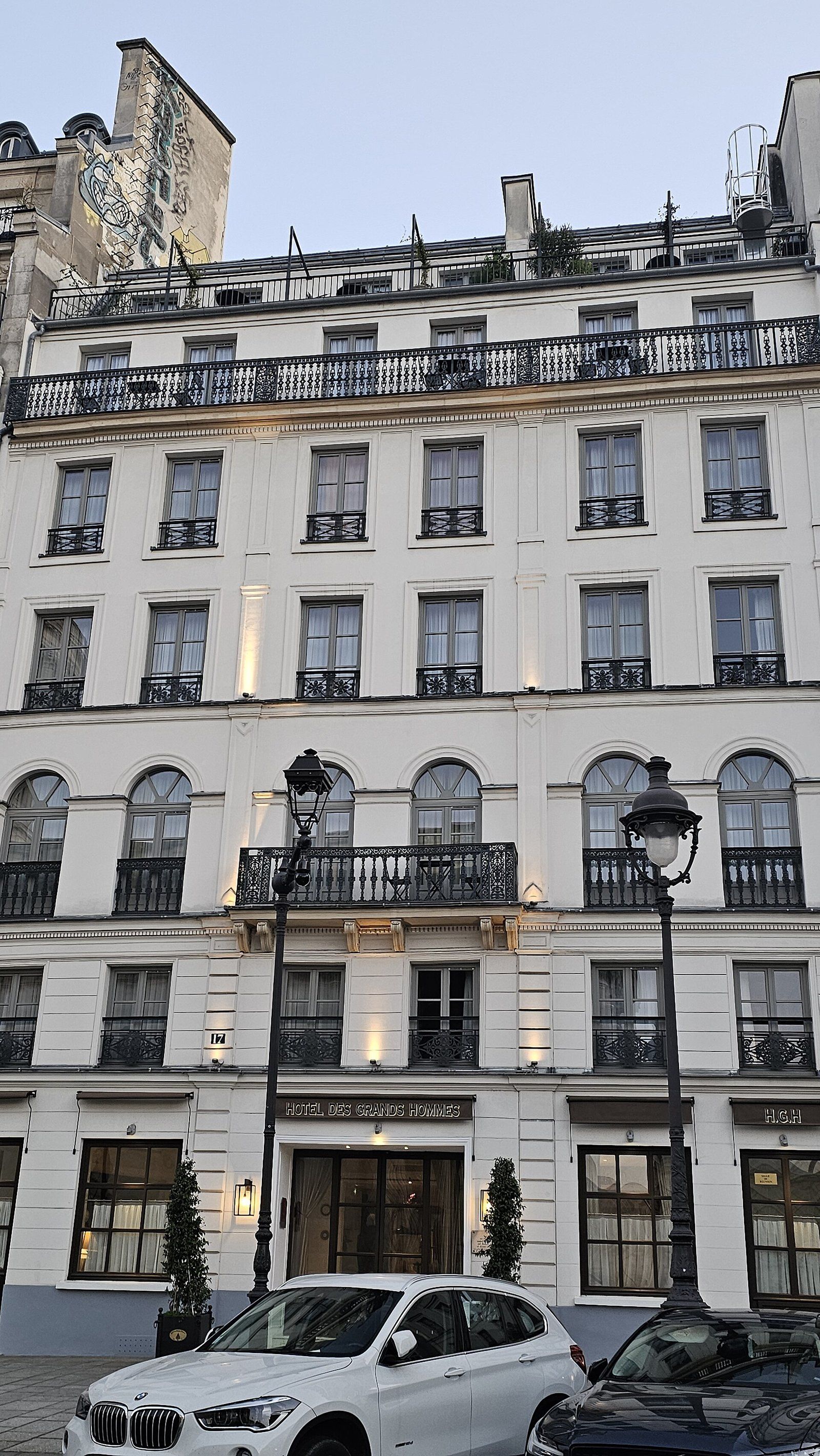 Facade of Hôtel des Grands Hommes, 17 place du Panthéon
