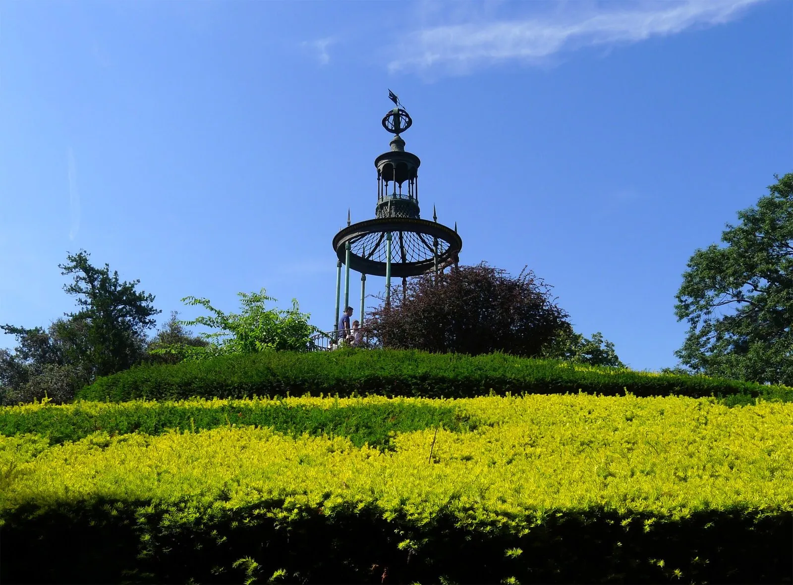 La gloriette de Buffon, au sommet du labyrinthe du Jardin des Plantes