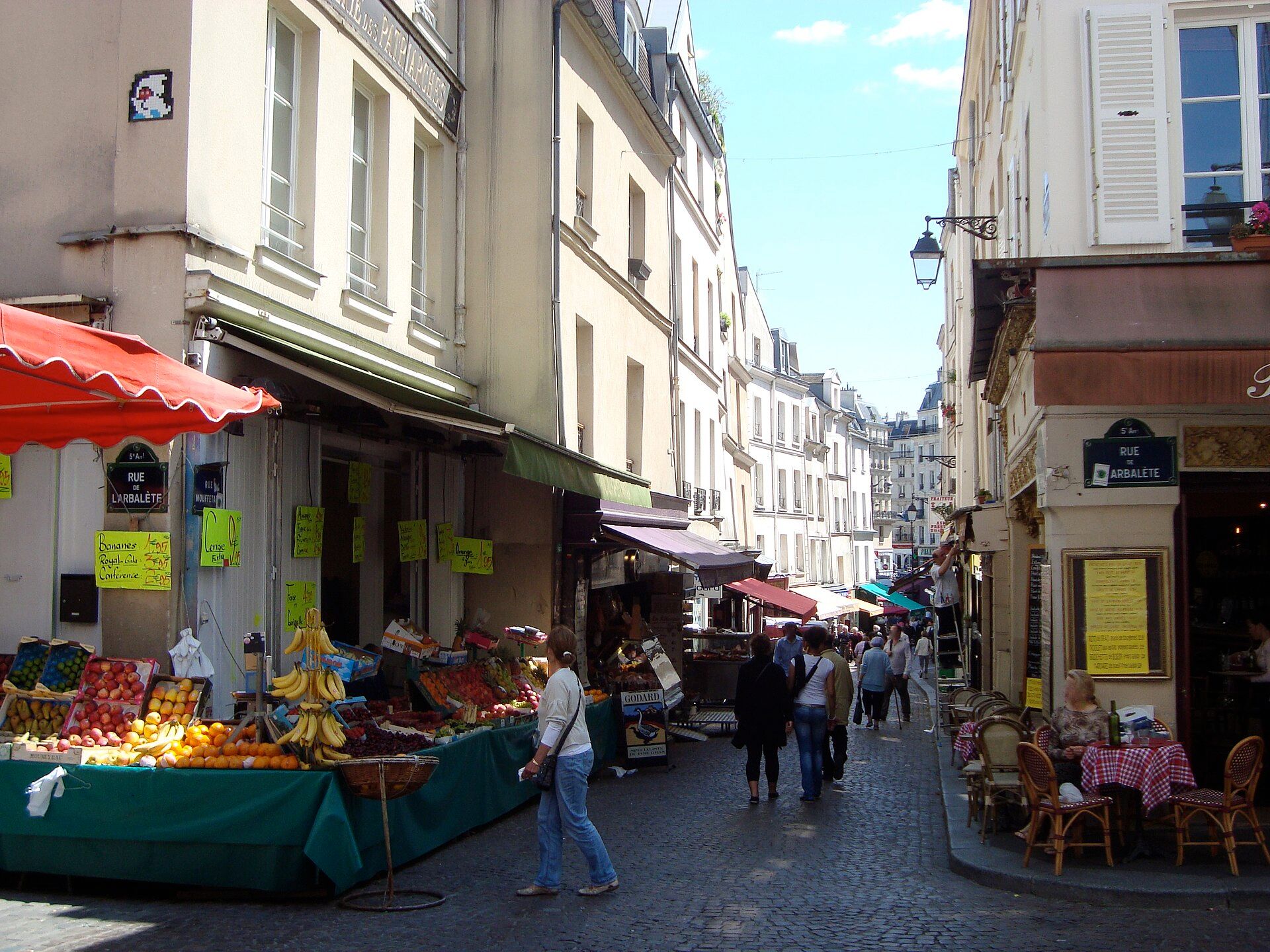 Rue Mouffetard, a short walk from rue des Écoles; it shows the area, not the Hôtel Minerve