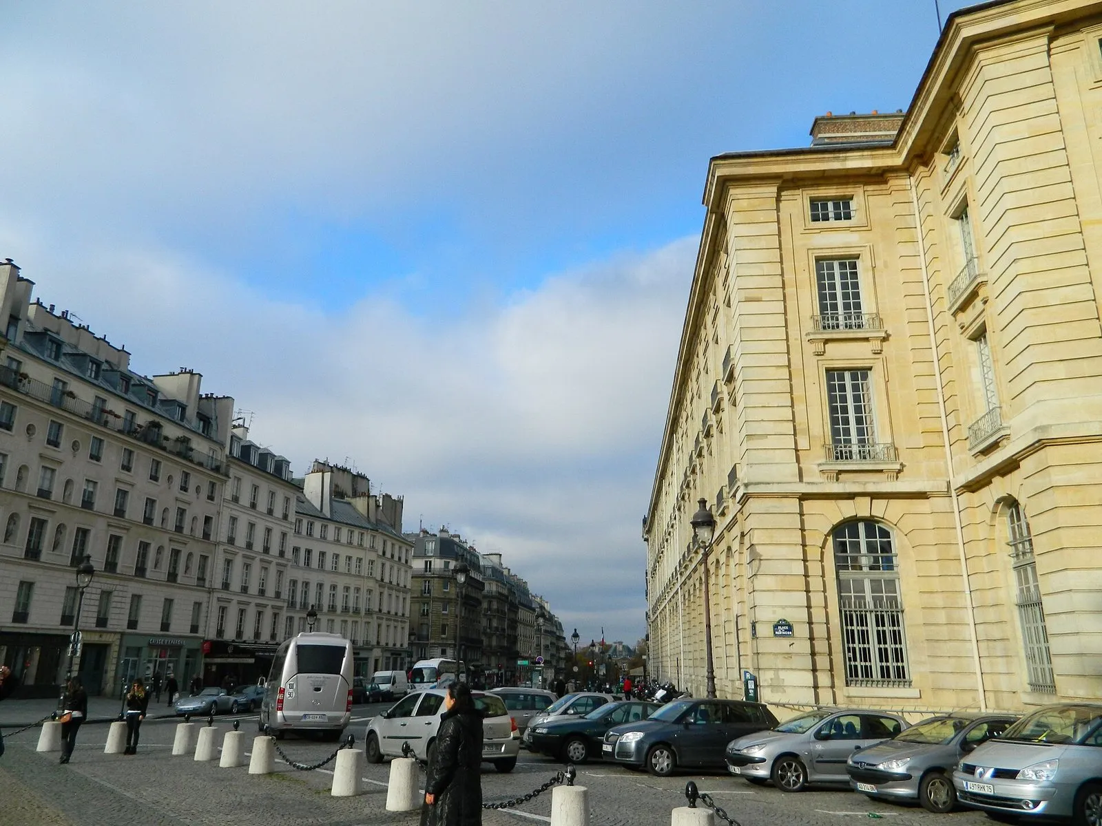 Rue Soufflot, with the Panthéon at the end